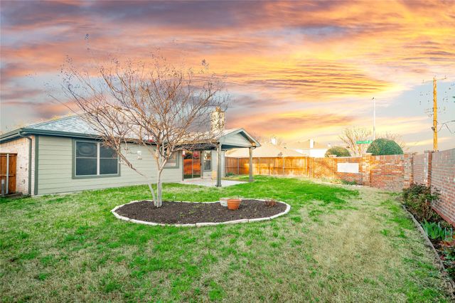 13017 Fencerow Road, Fort Worth, TX 76244