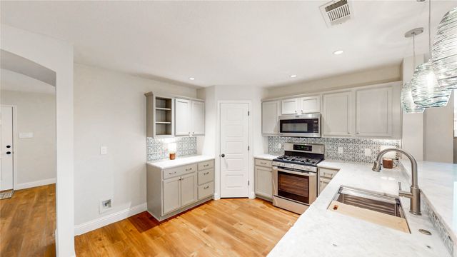 13017 Fencerow Road, Fort Worth, TX 76244