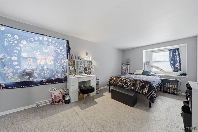 125 East Summerset Lane, Amherst, NY 14228