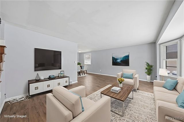 125 East Summerset Lane, Amherst, NY 14228