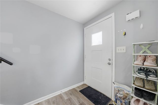 125 East Summerset Lane, Amherst, NY 14228