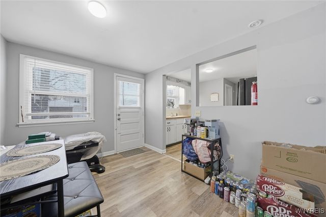 125 East Summerset Lane, Amherst, NY 14228