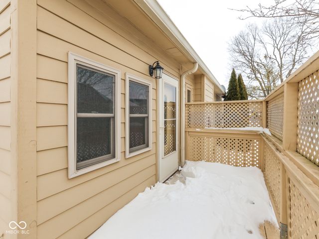 1045 Peppermill Run, Greenwood, IN 46143