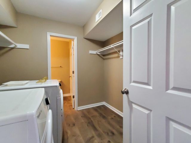 6767 Meadow Oak Pl Apt 3, Memphis, TN 38120