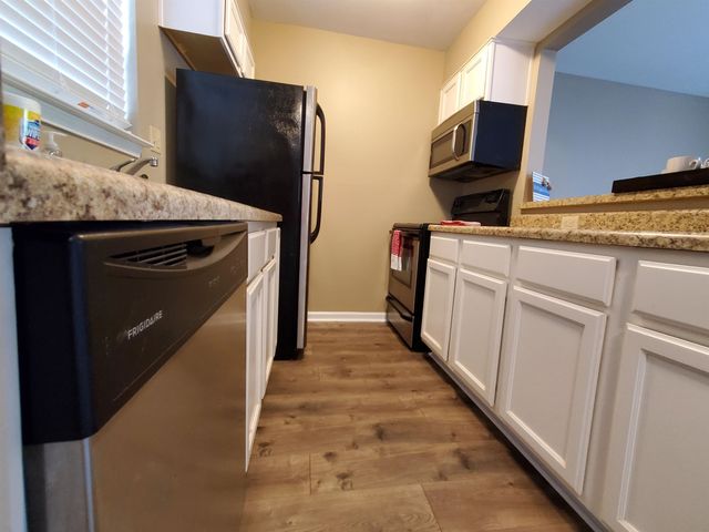 6767 Meadow Oak Pl Apt 3, Memphis, TN 38120