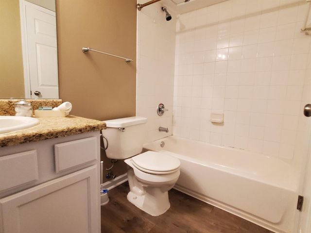 6767 Meadow Oak Pl Apt 3, Memphis, TN 38120