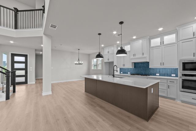 2500 Roaming Trail, Northlake, TX 76247