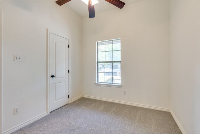 1204 Eagle Lake Drive, Azle, TX 76020