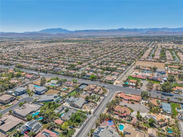 3009 Teal Beach Street, Las Vegas, NV 89117