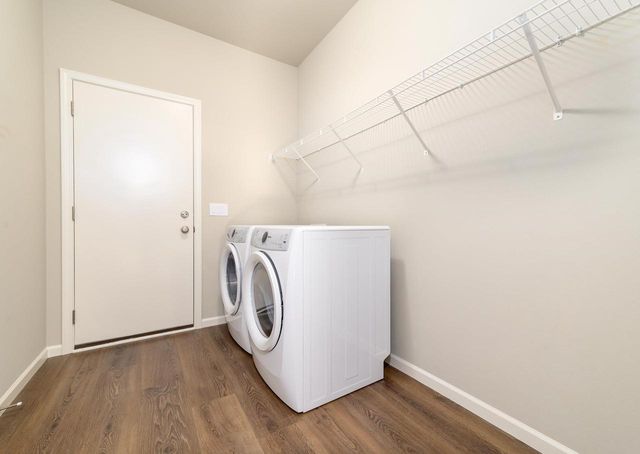 1221 Orchid Petal Drive, Sun Prairie, WI 53590