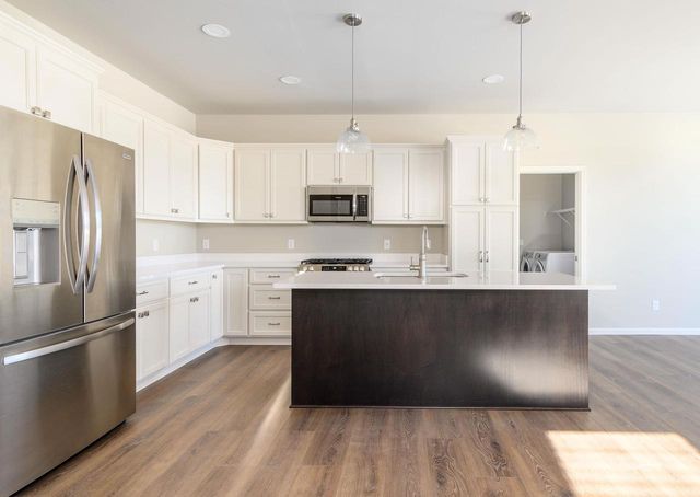 1221 Orchid Petal Drive, Sun Prairie, WI 53590