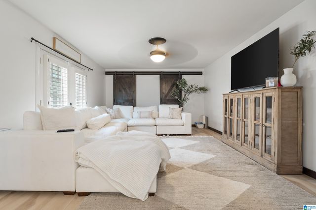 6713 LOVELESS PARK LOOP, Bessemer, AL 35022