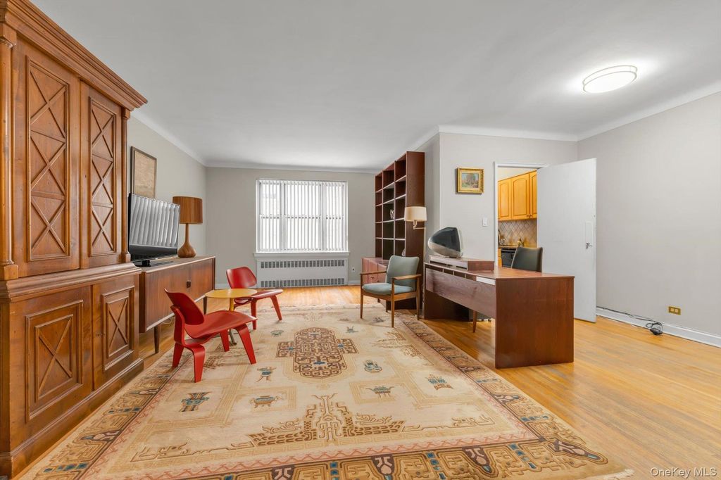83-33 Austin Street 6G, Kew Gardens, NY 11415 — photo 2