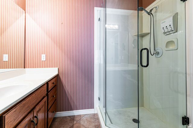 246 E COTTAGE WOOD LN, Murray, UT 84107