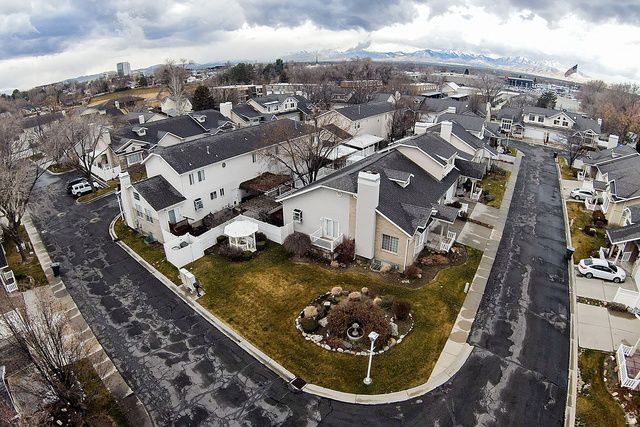 246 E COTTAGE WOOD LN, Murray, UT 84107