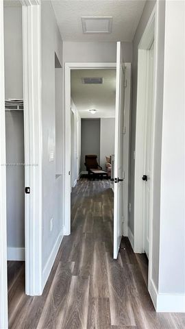 3278 W 97th Ter, Hialeah, FL 33018