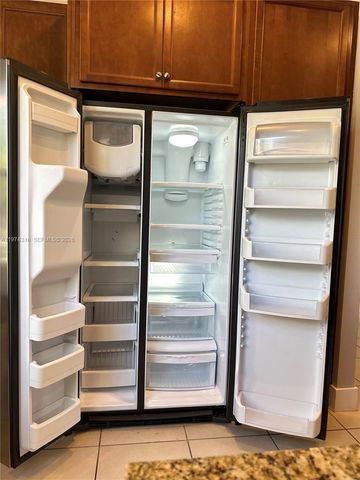 3278 W 97th Ter, Hialeah, FL 33018