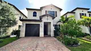 3278 W 97th Ter, Hialeah, FL 33018