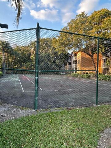 4045 Mcnab Road 201 G, Pompano Beach, FL 33069