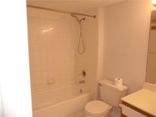 4045 Mcnab Road 201 G, Pompano Beach, FL 33069