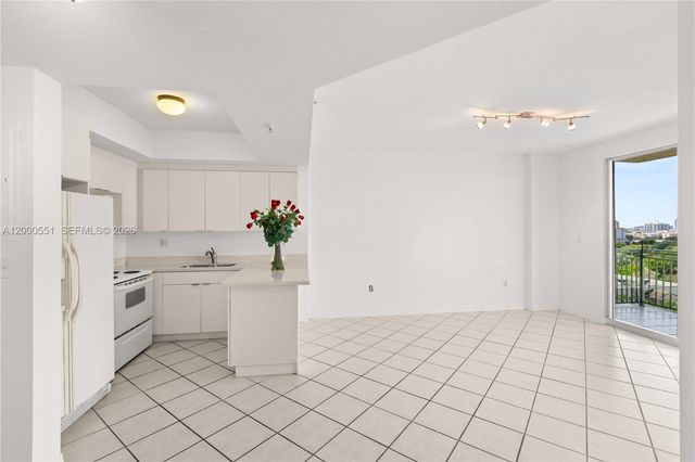 3500 Coral Way 1112, Miami, FL 33145