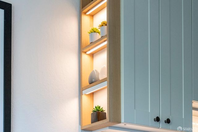 875 Vermont Street 204, San Francisco, CA 94107