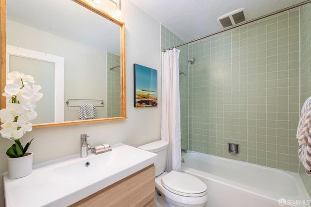 875 Vermont Street 204, San Francisco, CA 94107