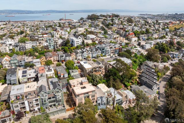 875 Vermont Street 204, San Francisco, CA 94107