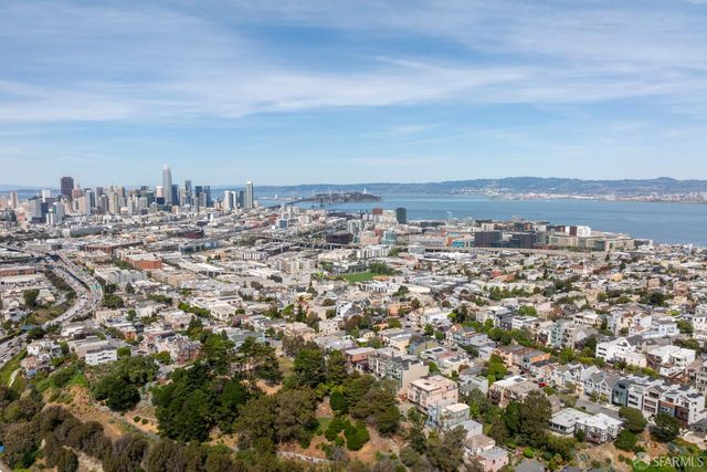 875 Vermont Street 204, San Francisco, CA 94107