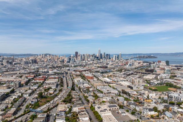 875 Vermont Street 204, San Francisco, CA 94107