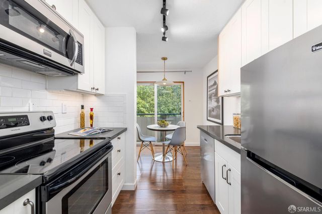 875 Vermont Street 204, San Francisco, CA 94107