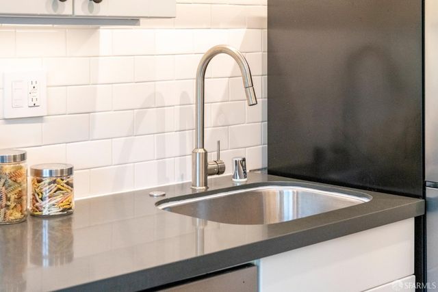 875 Vermont Street 204, San Francisco, CA 94107