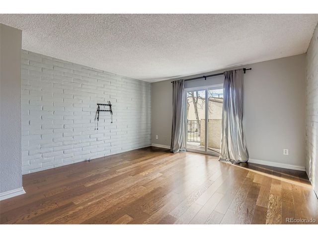 1060 S Parker Rd 25, Denver, CO 80231