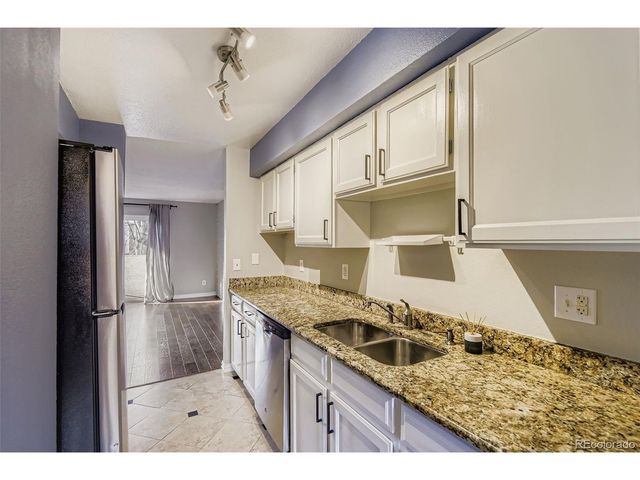 1060 S Parker Rd 25, Denver, CO 80231