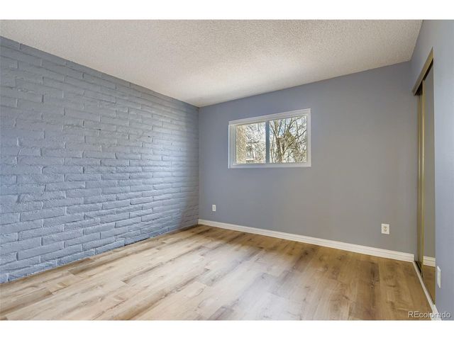 1060 S Parker Rd 25, Denver, CO 80231