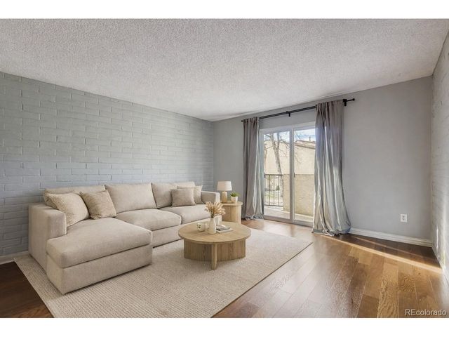 1060 S Parker Rd 25, Denver, CO 80231