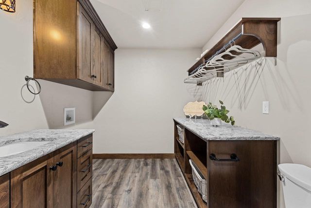 3841 VAN LANEN ROAD, Green Bay, WI 54311