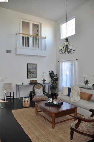 6 Bridlewood Ct, Pittsburg, CA 94565