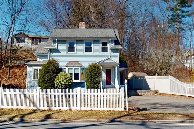 707 South Street, Waltham, MA 02453