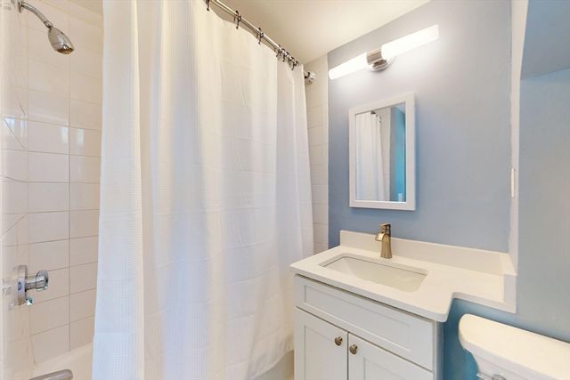 707 South Street, Waltham, MA 02453