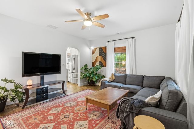 202 S Buck Street, Whitestown, IN 46075