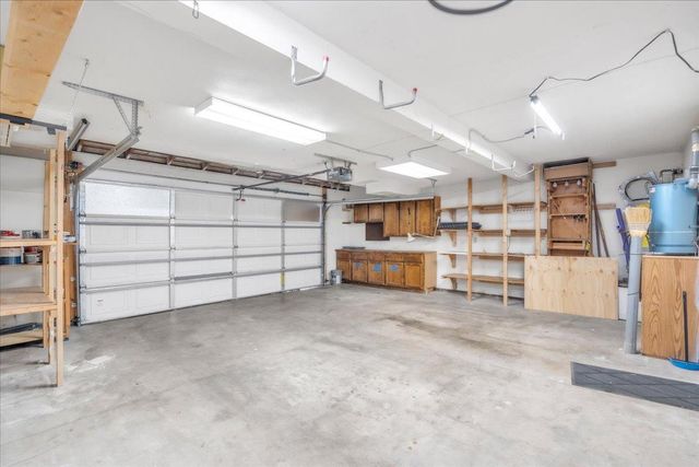 5843 Gloria Dr, Sacramento, CA 95822
