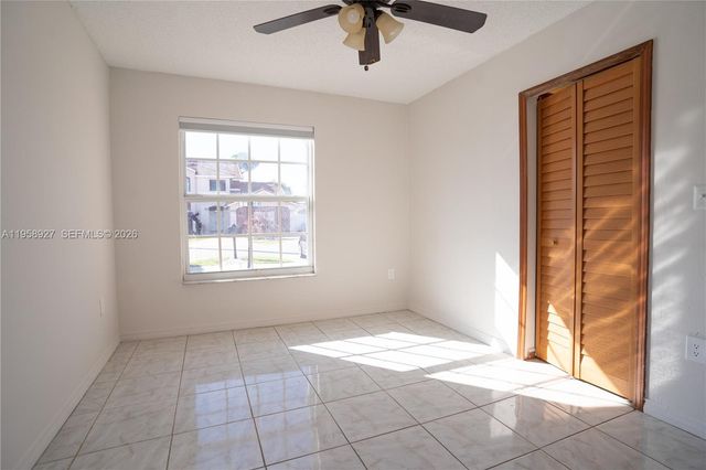 933 NW 133rd Ct, Miami, FL 33182