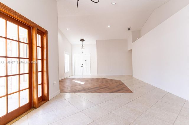 933 NW 133rd Ct, Miami, FL 33182