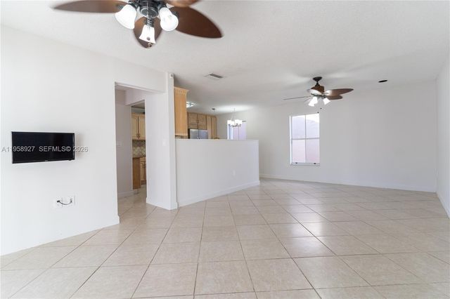 933 NW 133rd Ct, Miami, FL 33182