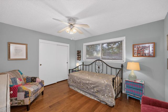 6070 N Colonial Avenue, Fresno, CA 93704