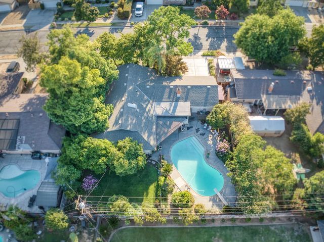 6070 N Colonial Avenue, Fresno, CA 93704