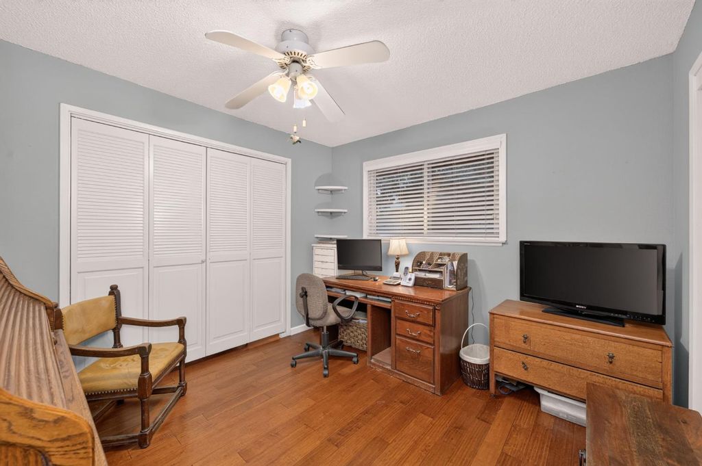 Image 21 of property listing at 6070 N Colonial Avenue, Fresno, CA 93704