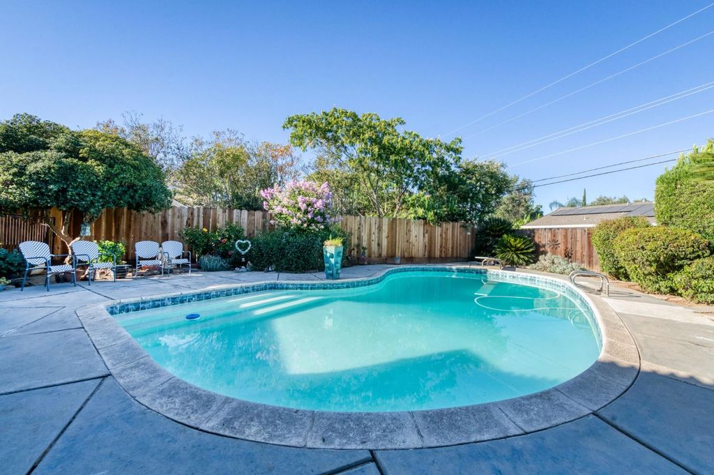 Image 31 of property listing at 6070 N Colonial Avenue, Fresno, CA 93704