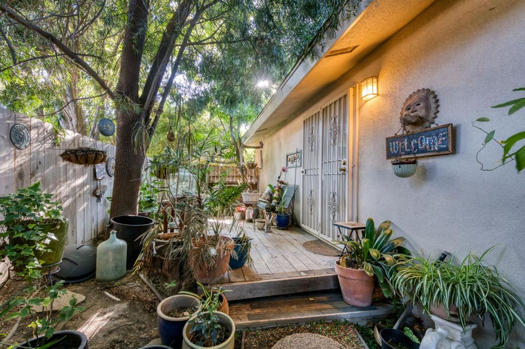 Image 36 of property listing at 6070 N Colonial Avenue, Fresno, CA 93704